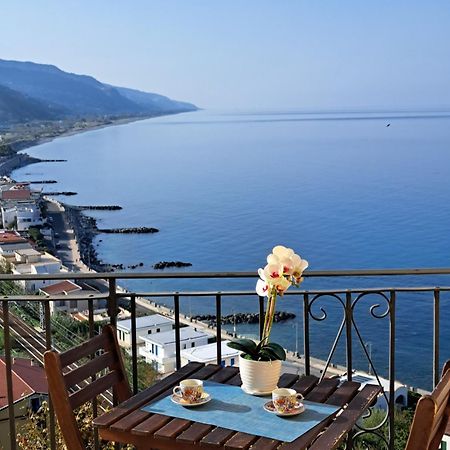 Un Oblo Sul Mare Apartman San Lucido Kültér fotó